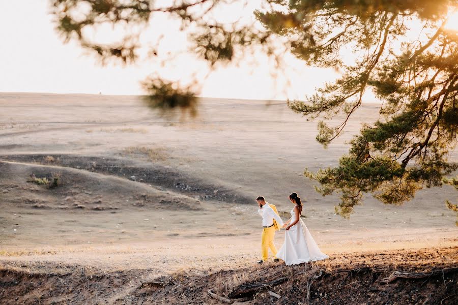 Wedding photographer Ekaterina Zatonskaya (zatonskaya). Photo of 19 May 2023