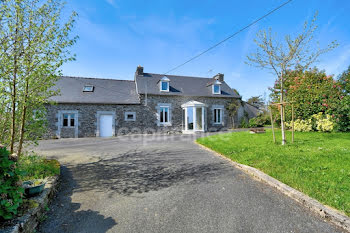 ferme à Châteauneuf-du-Faou (29)