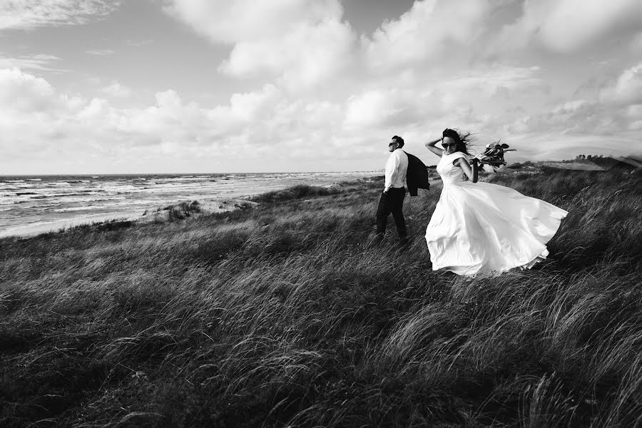 Fotografo di matrimoni Aivaras Simeliunas (simeliunas). Foto del 24 ottobre 2017