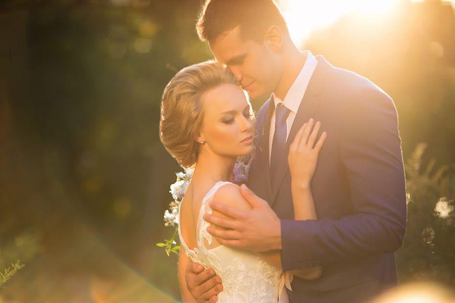 Fotógrafo de bodas Oleg Saliy (elifestudios). Foto del 4 de junio 2018