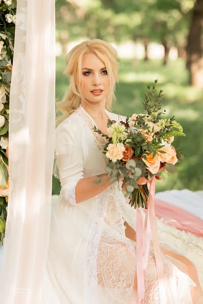 Wedding photographer Valentina Ermilova (wwerm1510). Photo of 10 June 2019