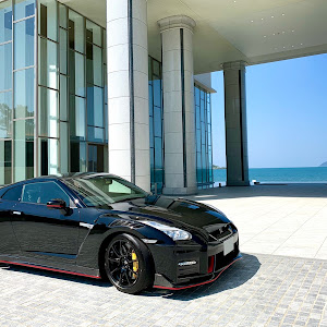 NISSAN GT-R R35