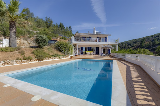 Propriété avec piscine en bord de mer 2