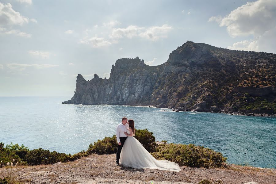 Wedding photographer Aleksandra Alesko (arastudio). Photo of 22 October 2019