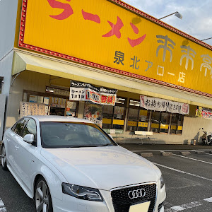 A4 セダン