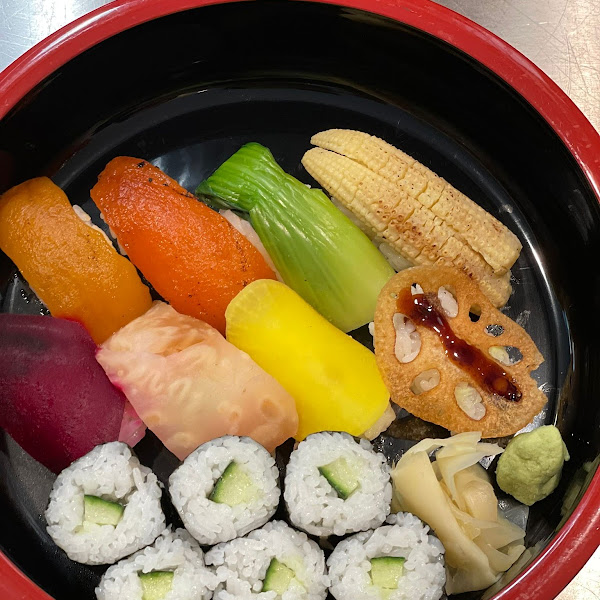 Sushi plate