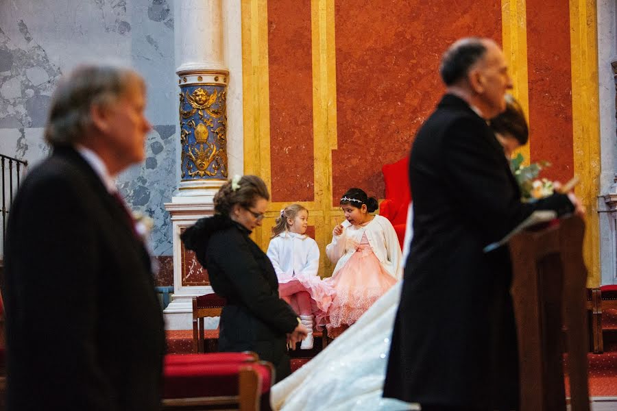 Fotografo di matrimoni Balázs Andráskó (andrsk). Foto del 23 gennaio 2018