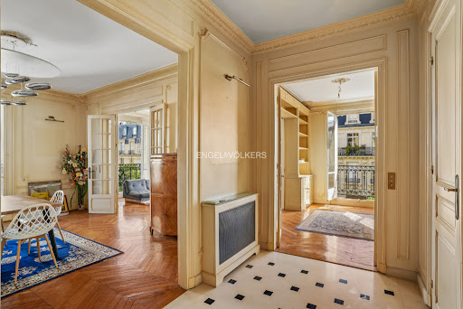 Apartment 5