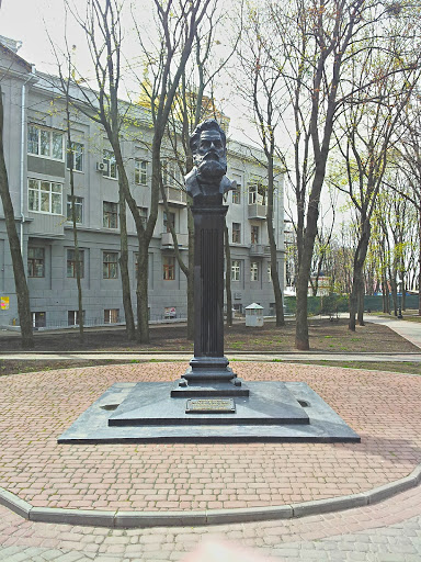 The monument to A.K. Alchevski