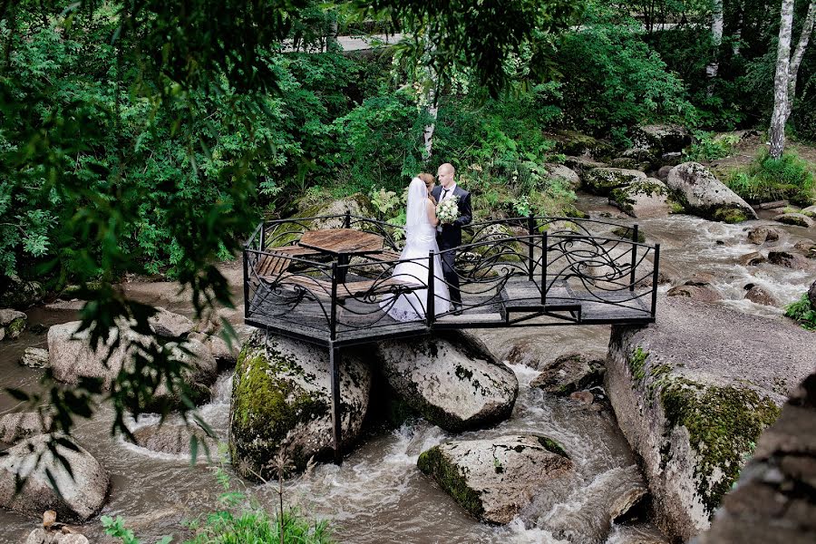 Wedding photographer Ekaterina Yuzhakova (eyuzhakova). Photo of 25 August 2015