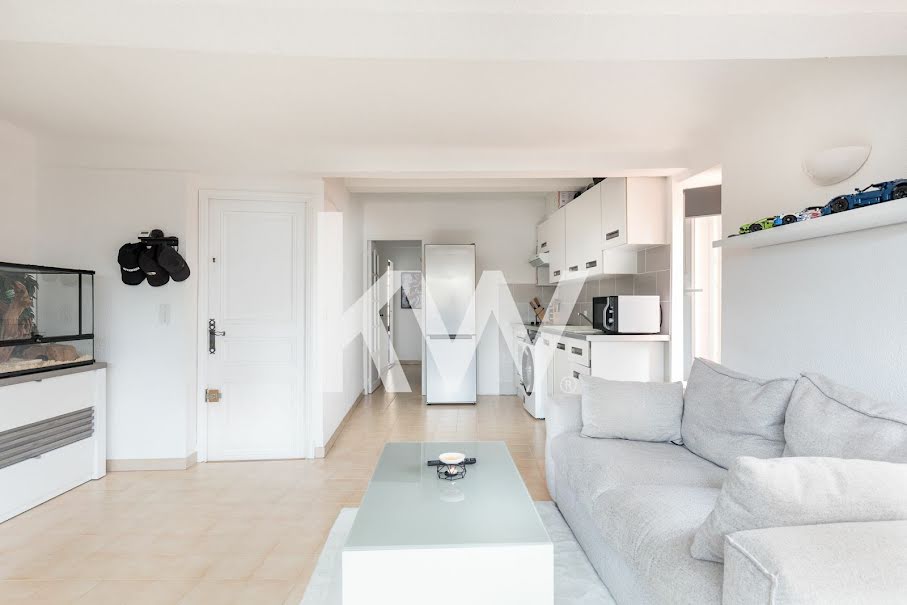 Vente appartement 2 pièces 56 m² à Frejus (83600), 134 000 €