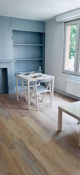 Location meublée appartement 1 pièce 18 m² à Lille (59000), 511 €
