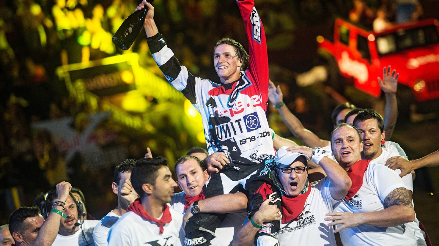 Watch Red Bull X-Fighters Review live