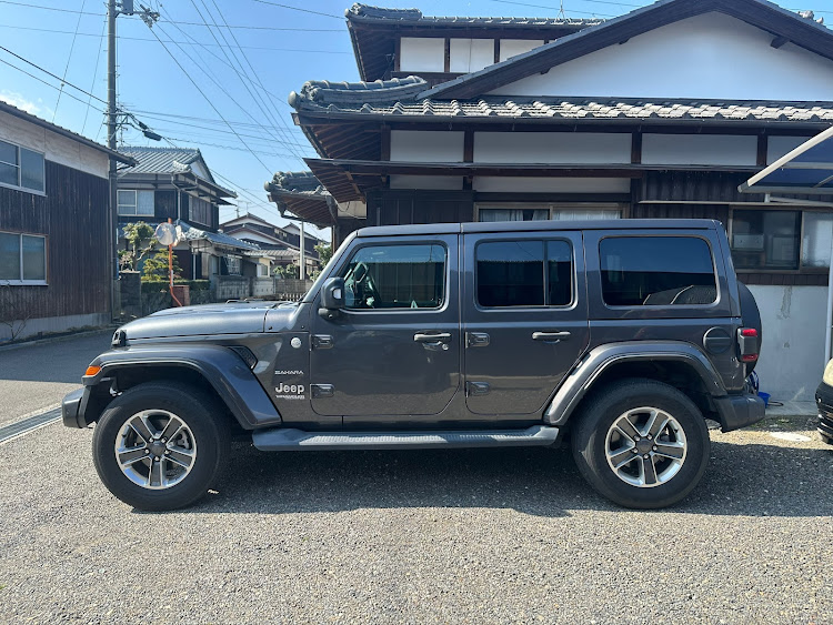 ラングラーアンリミテッドの大排気量V6保存会・ラングラーアンリミテッドサハラ・納車に関するカスタム事例の投稿画像2枚目