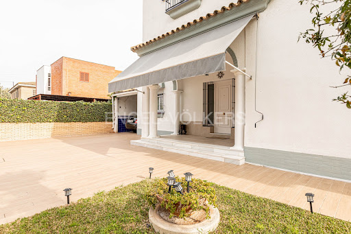 Maison avec piscine et terrasse 3