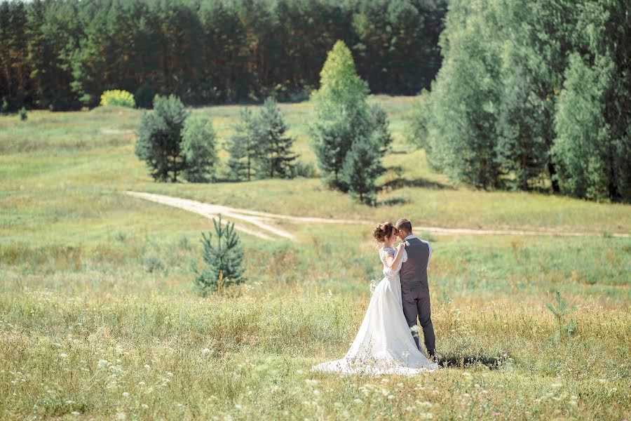 Wedding photographer Irina Ustinova (irin62). Photo of 21 August 2018