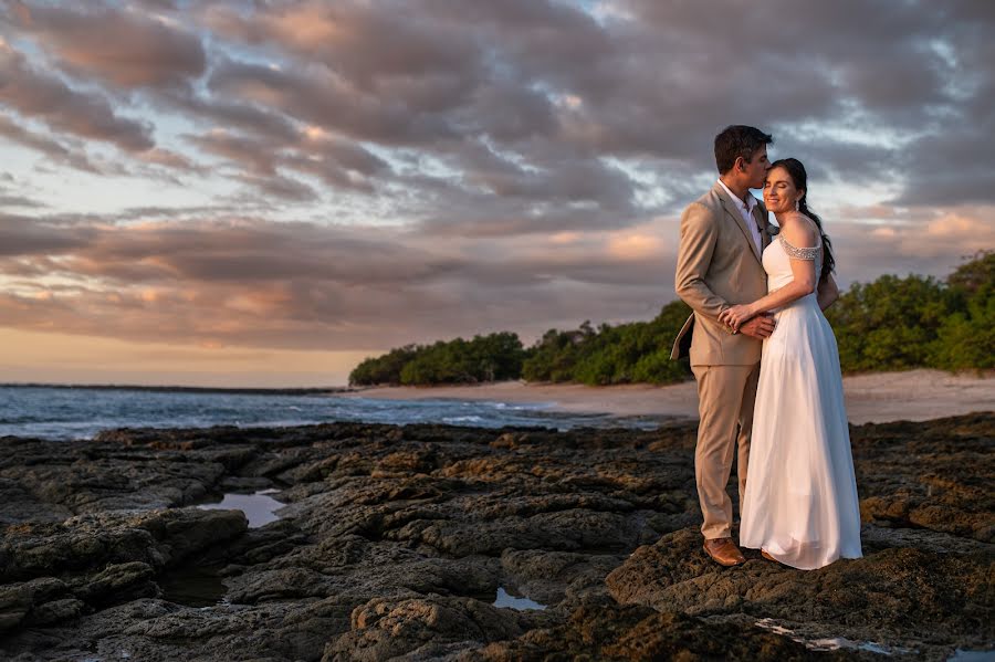 Fotografo di matrimoni Mauricio Ureña (photobymaug). Foto del 19 maggio 2022