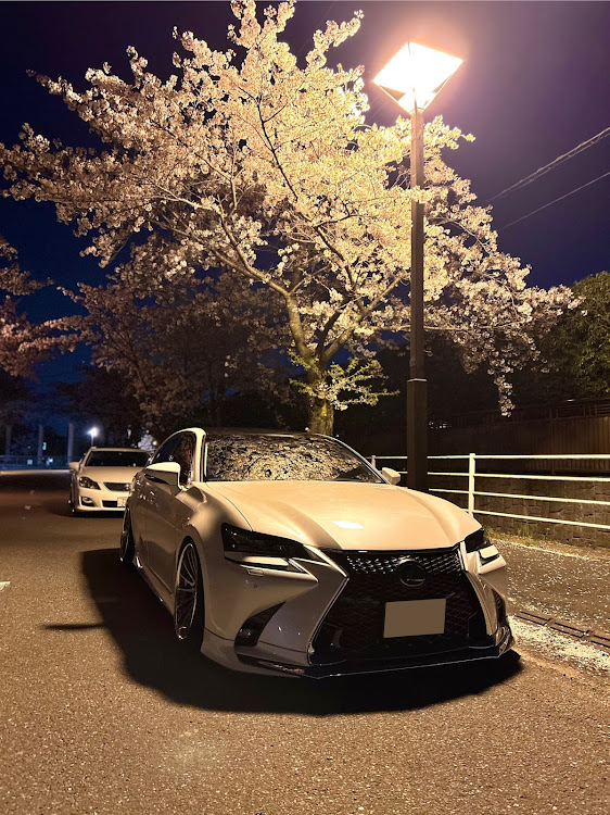 GSのサクラと愛車・桜とコラボ・今週のお題に関するカスタム事例の投稿画像1枚目