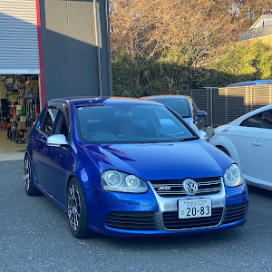 ゴルフ R32