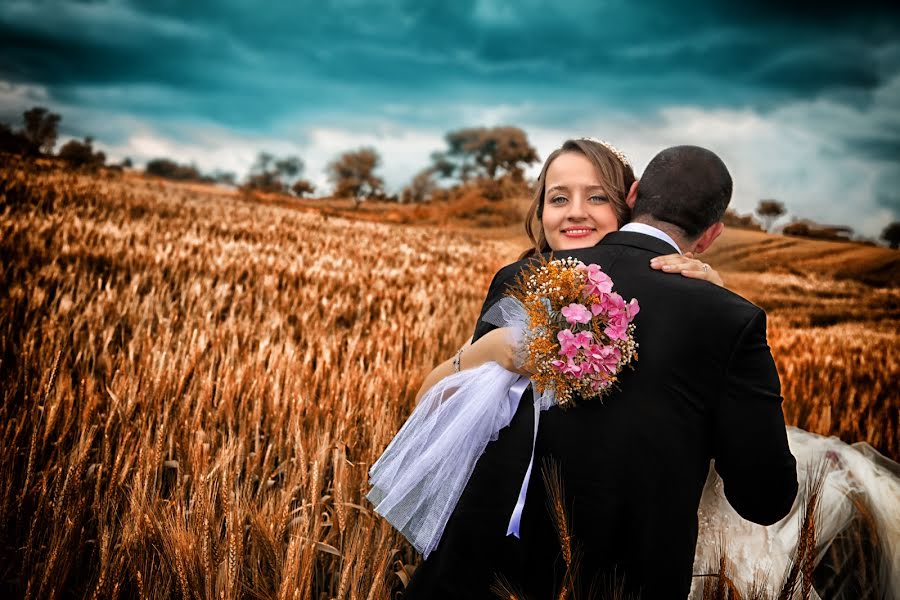 Bryllupsfotograf Serhan BUDAK (budak). Bilde av 25 april 2015