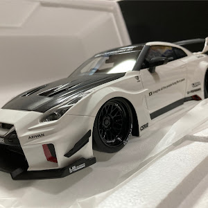 NISSAN GT-R