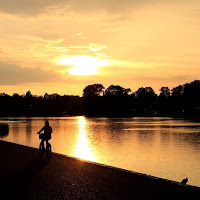 pedalando verso il sole di 