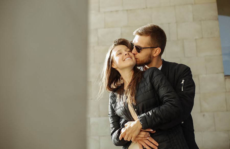 Fotógrafo de casamento Yuliya Golikova (ulligolikova). Foto de 19 de abril 2018