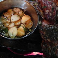 新村站著吃烤肉