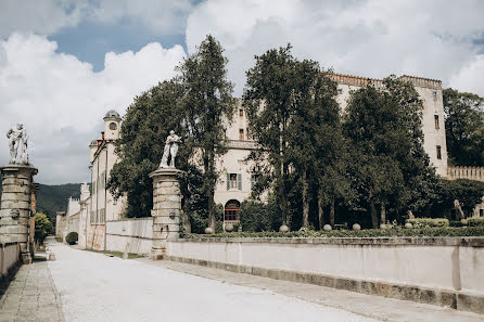 Fotógrafo de casamento Nadya Ravlyuk (vinproduction). Foto de 3 de julho 2019