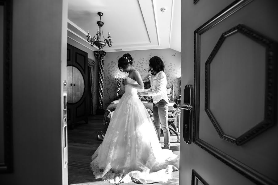 婚禮攝影師Yuliya Isupova（juliaisupova）。2018 4月17日的照片