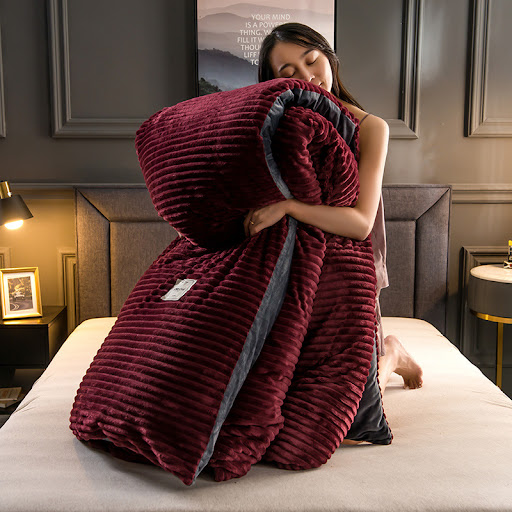 Title 4, Four-Piece Magic Duvet Cover Transform your bed...