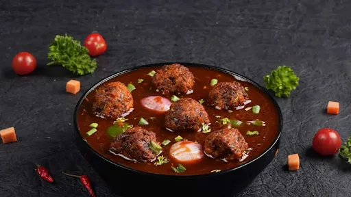 Veg Manchurian With Gravy [5 Pieces]