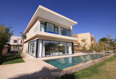 Villa with pool 8