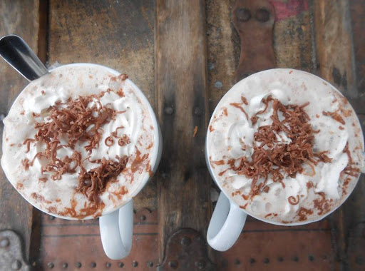 creamy hot chocolate to warm up your soul on cold winter days/nights :) 