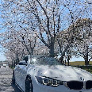 M4 クーペ F82