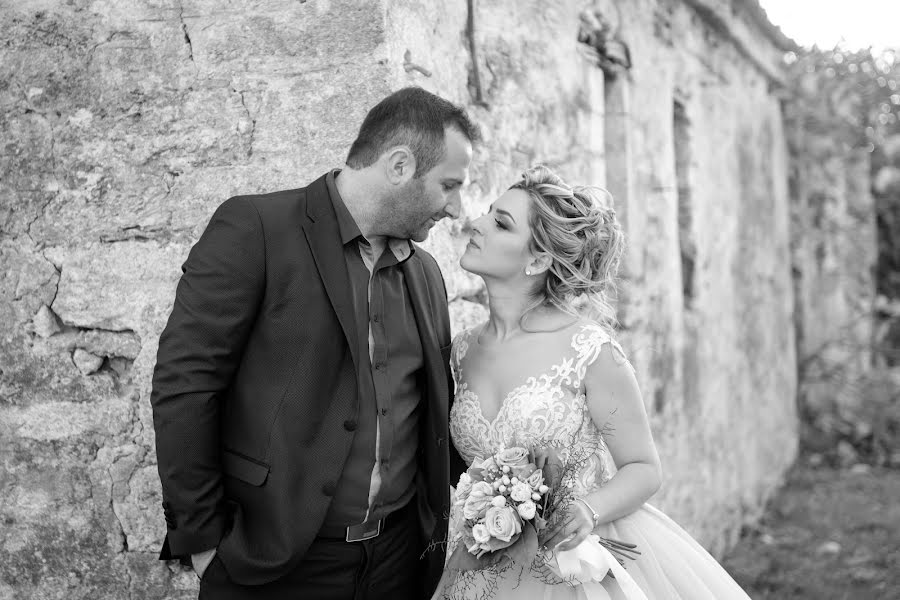 Photographe de mariage Dionisi Bezanidi (dionysi). Photo du 30 janvier 2019