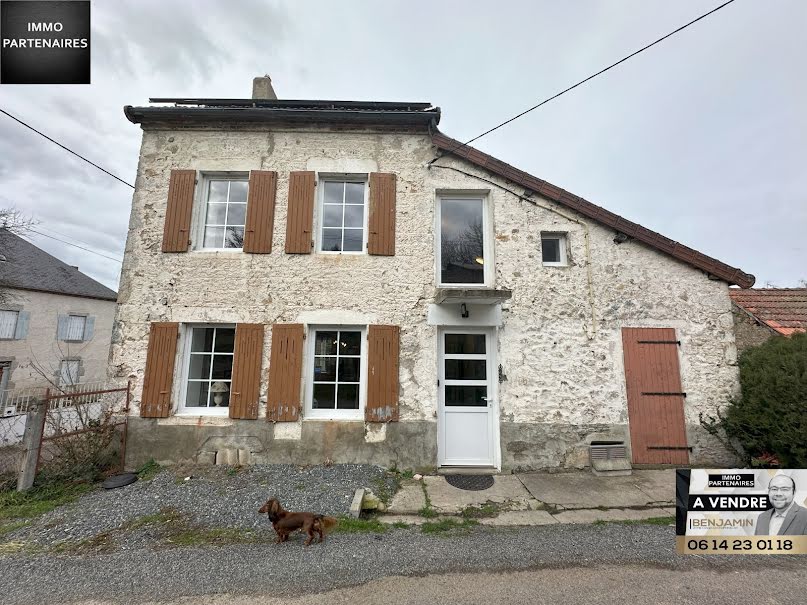 Vente maison 5 pièces 130 m² à Busset (03270), 177 855 €