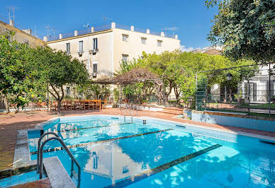 Appartement avec terrasse et piscine 9