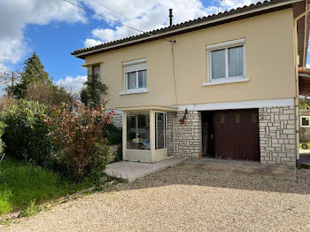 maison à Saint-Mandé-sur-Brédoire (17)