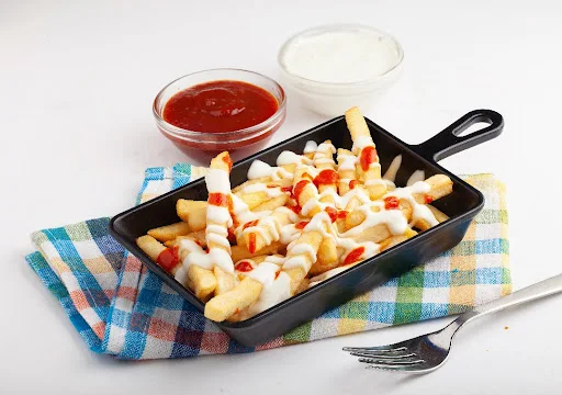 Fries with Chilli Garlic Sauce