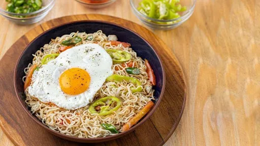 Egg Poached Maggi