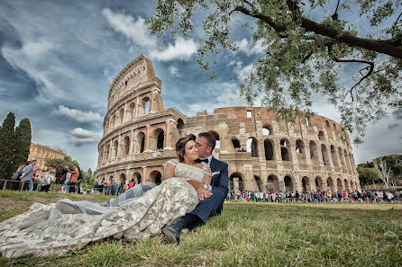 Fotografo di matrimoni Enzo Fatigati (fotostudioeffe). Foto del 26 aprile 2019