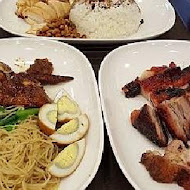 了凡香港油雞飯