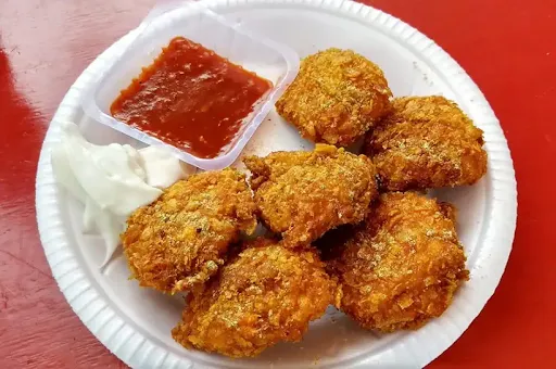 Chicken Kurkure Momos [8 Pieces]