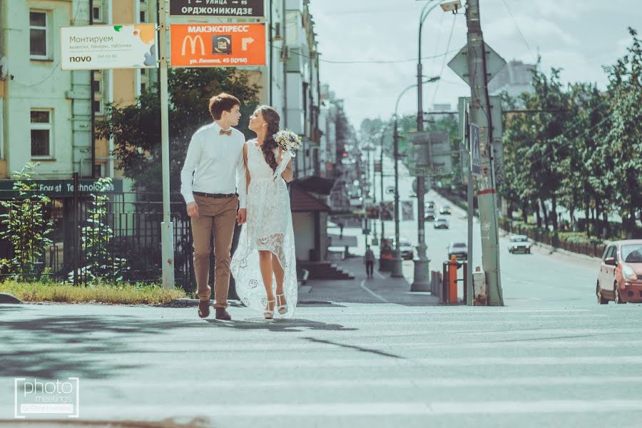 Fotógrafo de casamento Elena Popova-Imanaeva (elenaimanaeva). Foto de 3 de agosto 2015