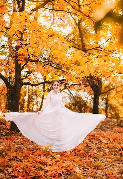 Wedding photographer Darya Moschik (daryam). Photo of 16 October 2018