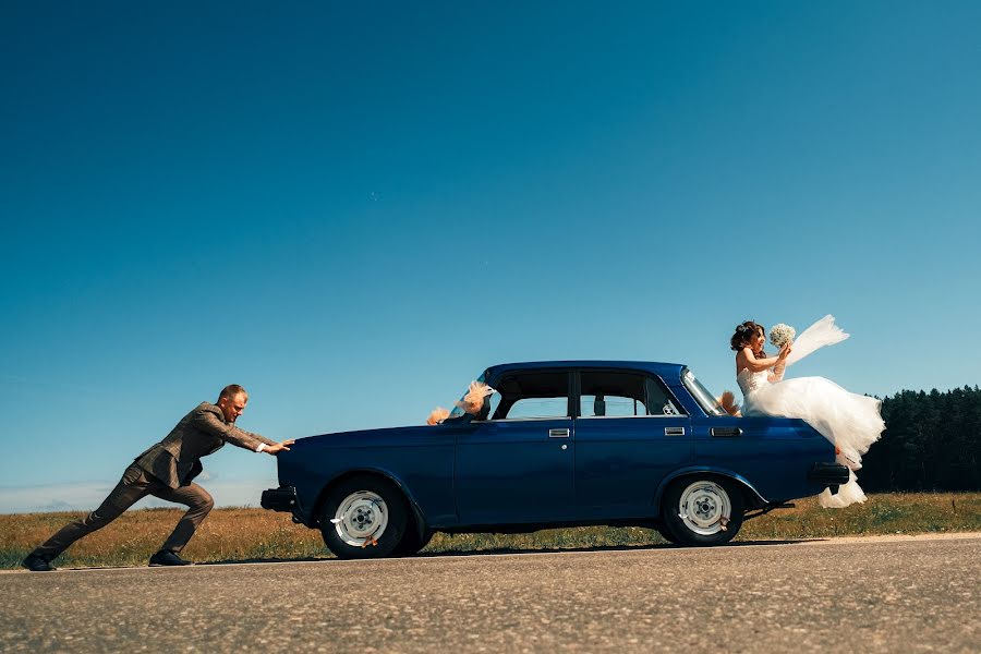 Wedding photographer Vitaliy Sinicyn (fotosin). Photo of 19 August 2022