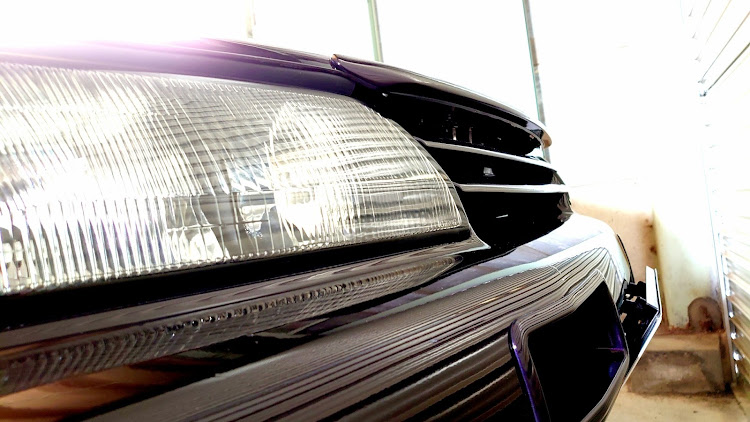 スカイライン GT-RのR32 ONEOFF PROJECT・RAY BROS・R32用カーボンボンネット ver.３・最高速アタック用強化モデル・エンブレムは断然有り派に関するカスタム事例の投稿画像16枚目