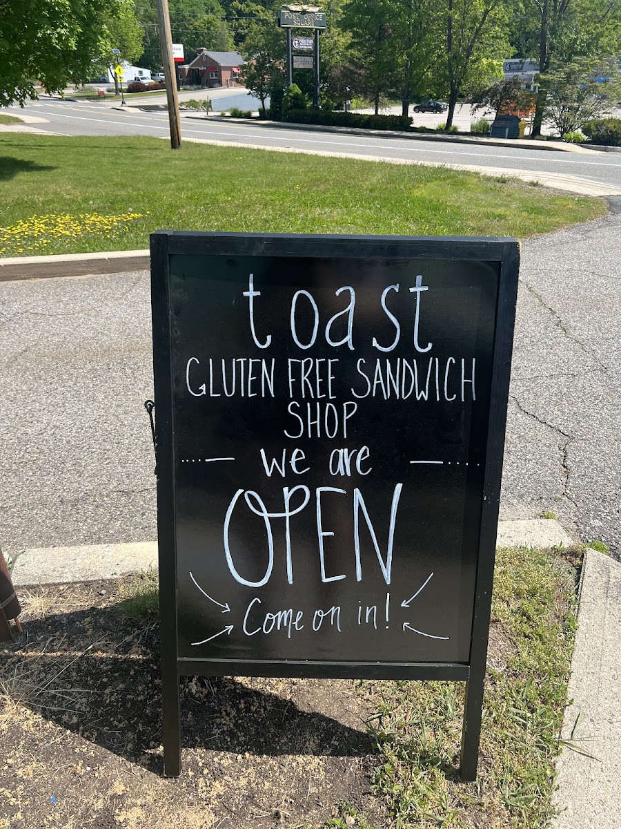 Gluten-Free at t o a s t Sandwich Shop