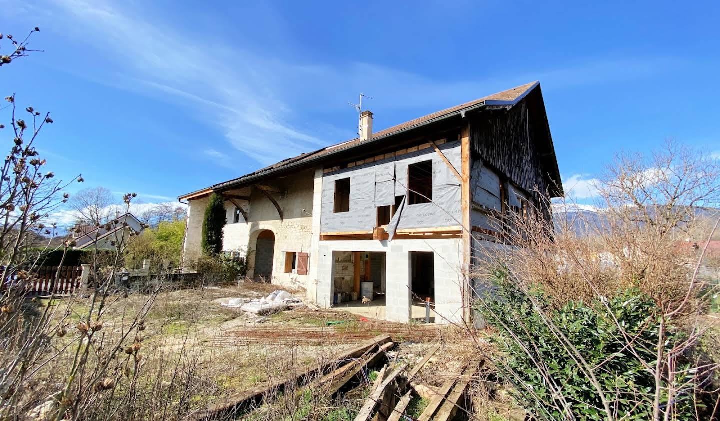 House with pool and terrace Prévessin-Moëns